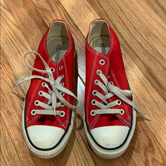 red converse size 7.5